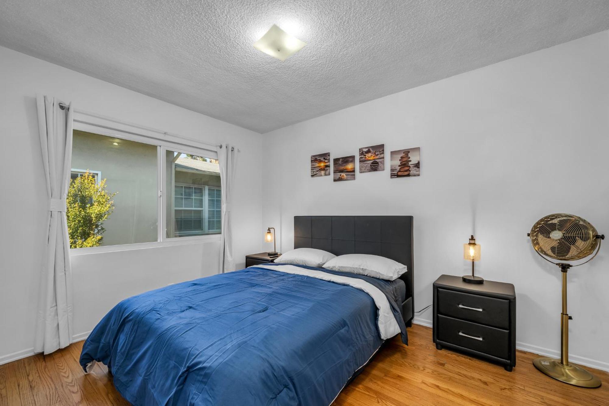 Appartement Prime Location 2 Bedroom And 2 Bathroom Retreat In Beverly Hills With Free Parking *