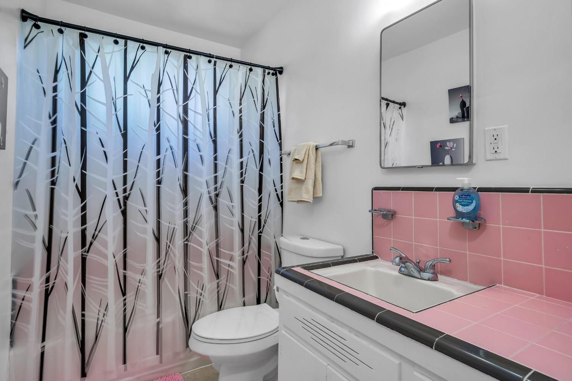 Appartement Prime Location 2 Bedroom And 2 Bathroom Retreat In Beverly Hills With Free Parking