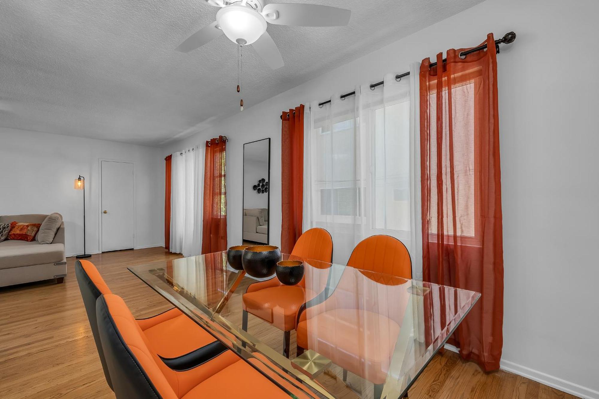 Prime Location 2 Bedroom And 2 Bathroom Retreat In Beverly Hills With Free Parking Appartement Los Angeles